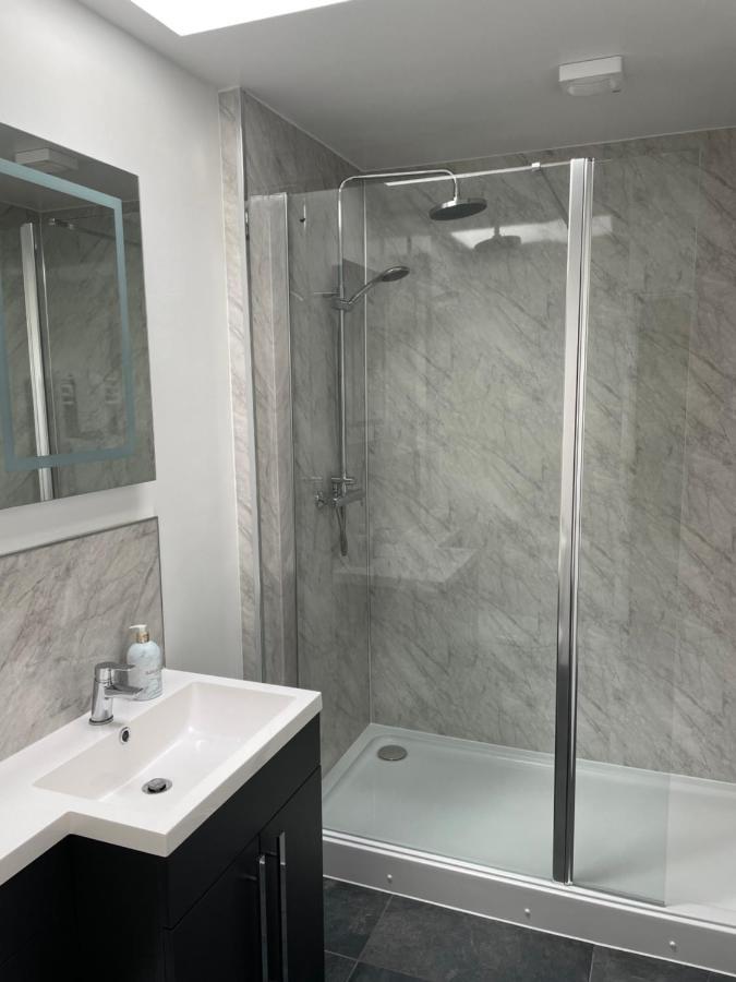 Tall Pines Lodges Lulsgate Bottom Екстериор снимка